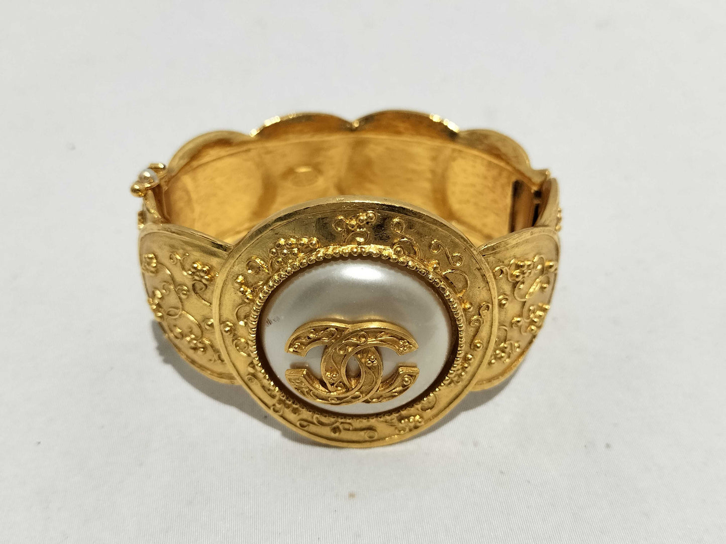 CHANEL Comment 96A Coco Mark 96a Bangle Bracelet Bangle