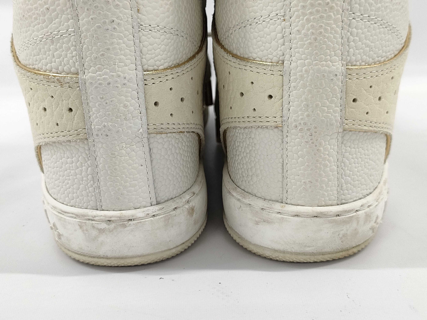 LOUIS VUITTON High-top/Monogram Sneakers