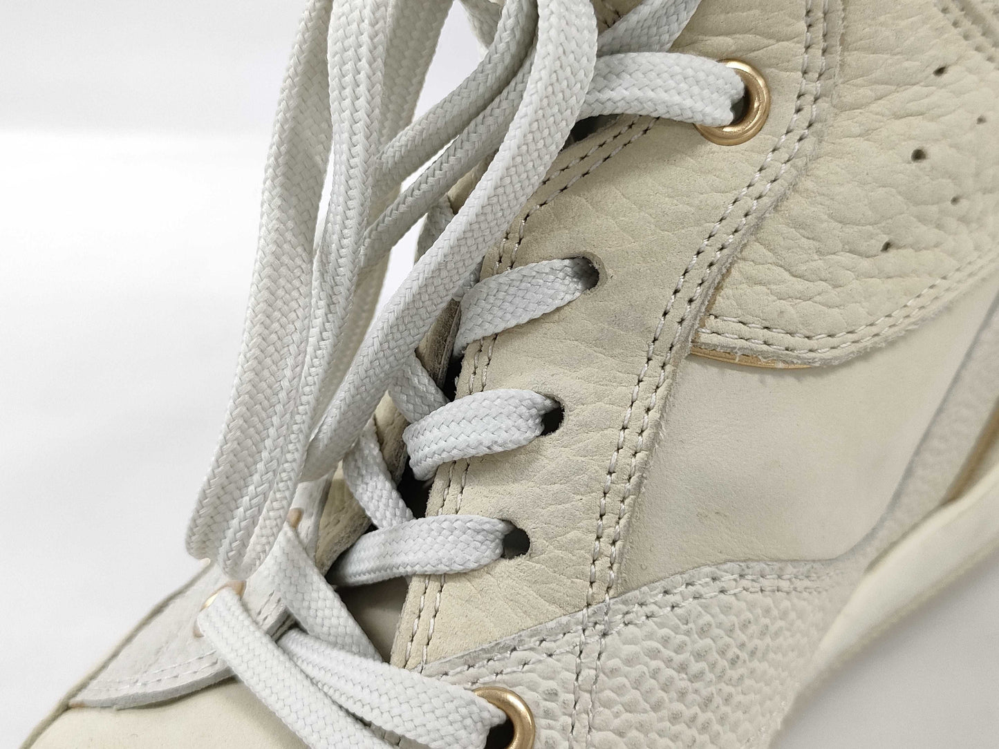 LOUIS VUITTON High-top/Monogram Sneakers