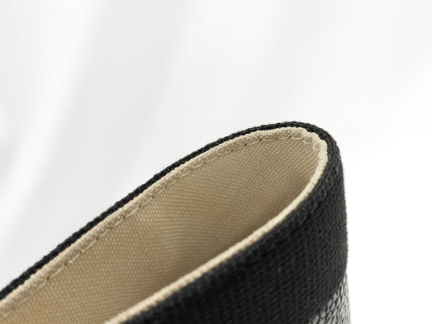 Hervesha Tote Leather Handbag