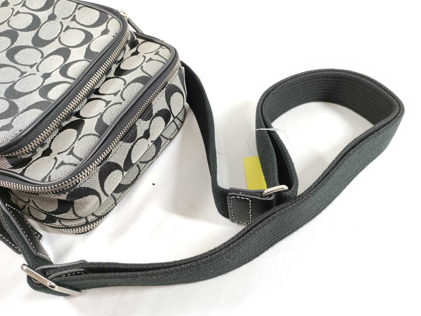 COACH Signature J055-4270 Shoulder Bag