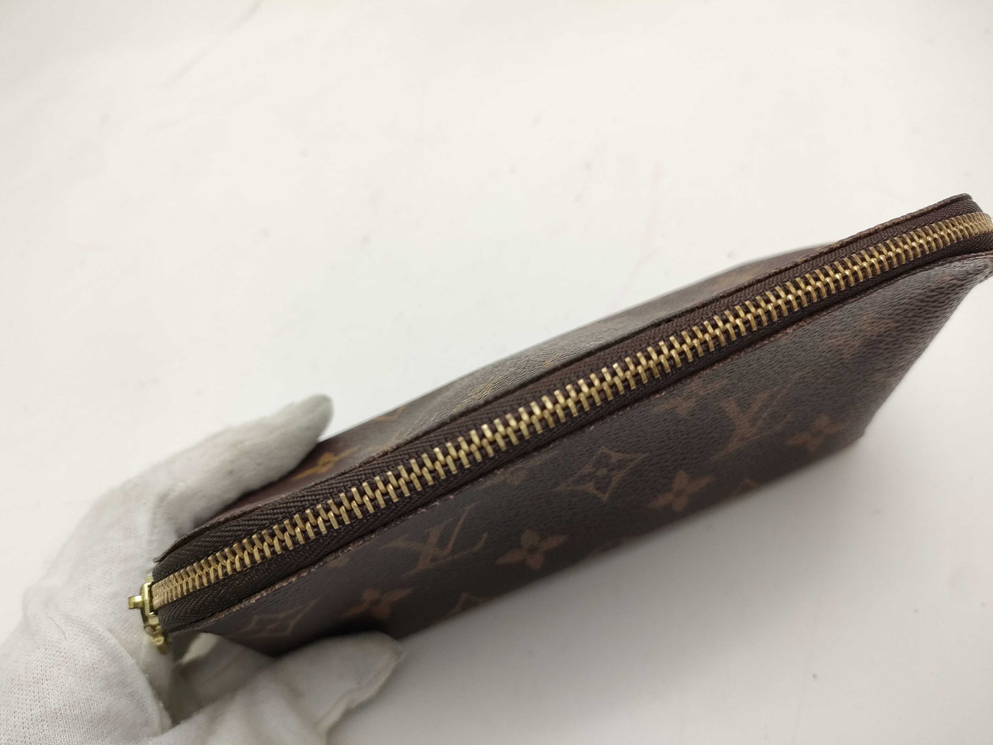 LOUIS VUITTON Monogram M47515 Cosmetic Pouch