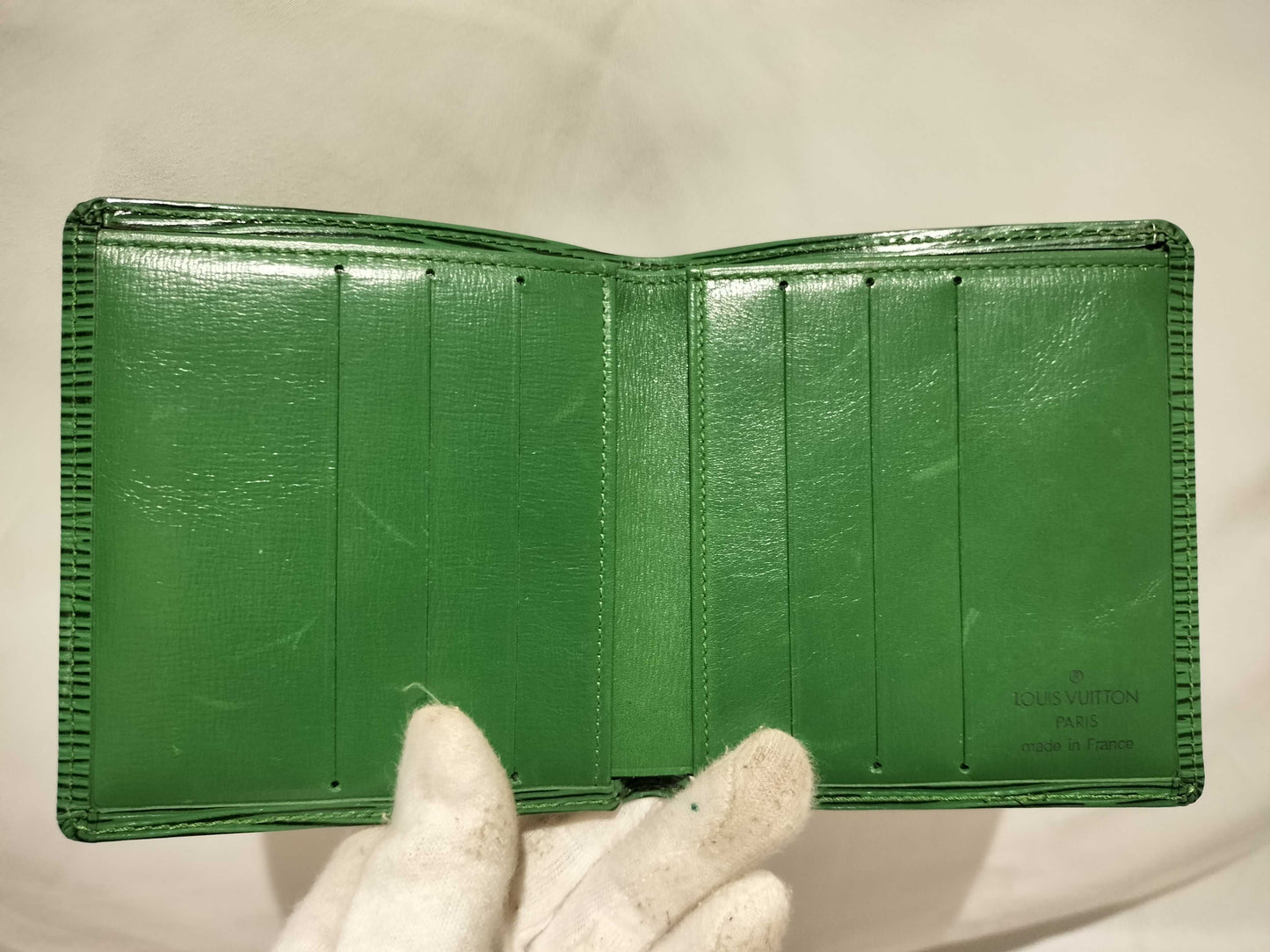 LOUIS VUITTON Epi Epi Card Case Wallet Vernikey Case Wallet