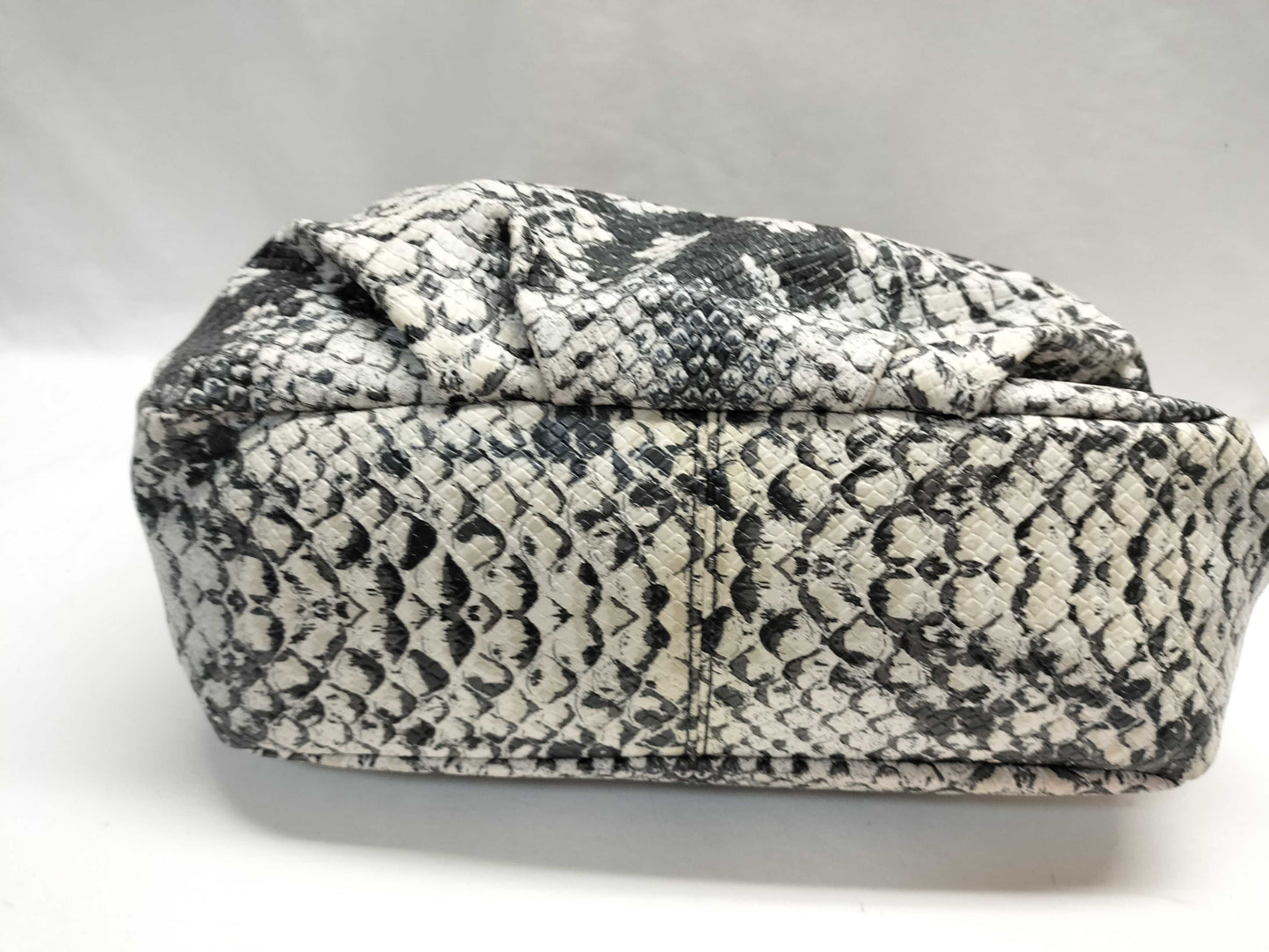 MARC BY MARC JACOBS Marc Jacobs Crocodile Shoulder Bag Shoulder Bag