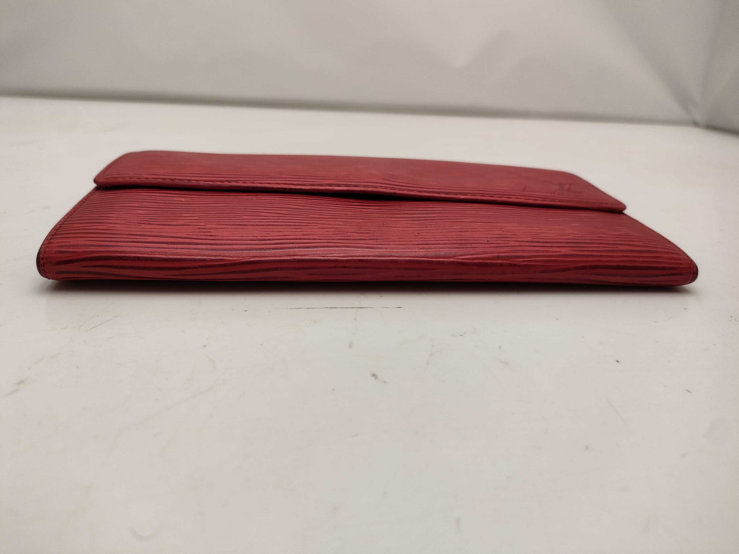LOUIS VUITTON Epi Porte Tresor International Wallet