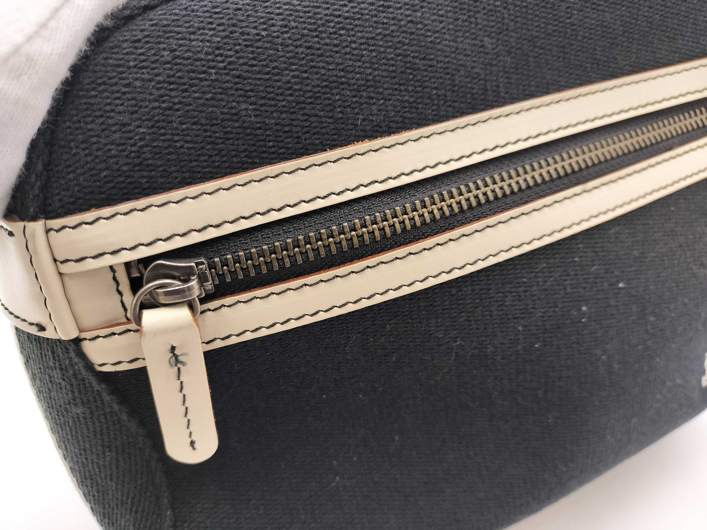 BURBERRY Black Shoulder Bag