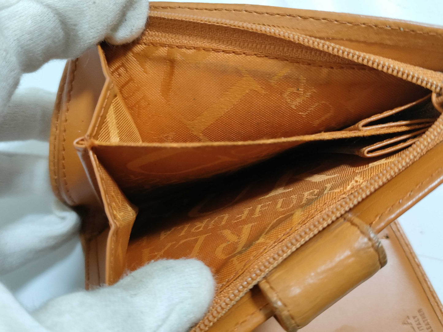 COACH FURLA/VALENTINO/COLE HAAN Wallet Collection