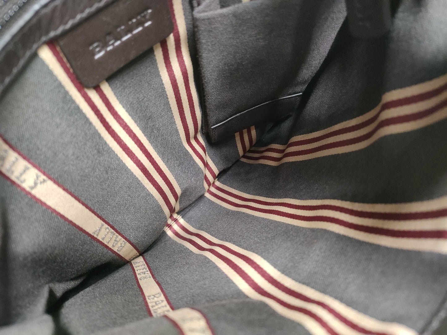 BALLY Leather Shoulder Bag