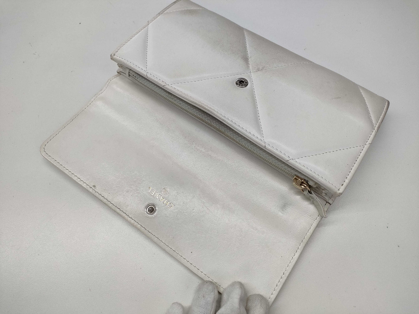 CHANEL Calfskin Mato Coco Mark White Long Wallet