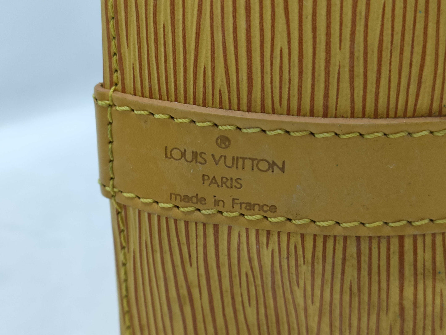 LOUIS VUITTON Epi Noe Shoulder Bag