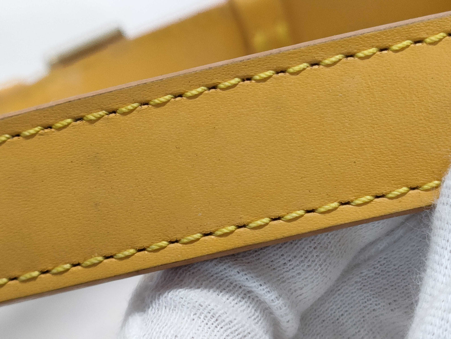 LOUIS VUITTON Epi Noe Shoulder Bag
