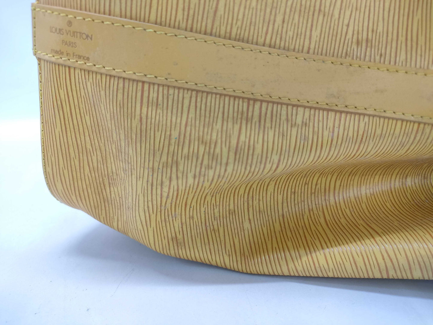 LOUIS VUITTON Epi Noe Shoulder Bag