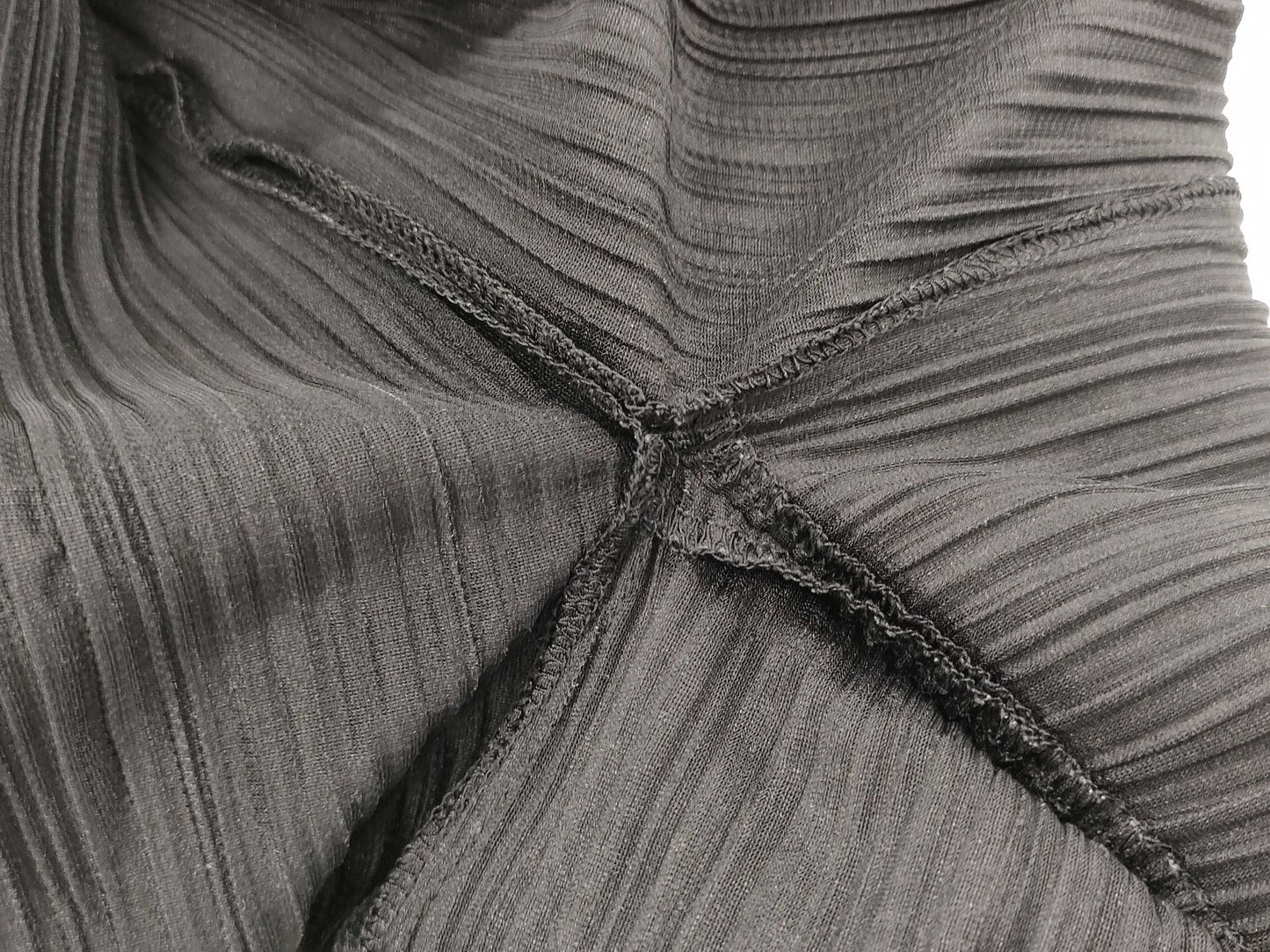 ISSEY MIYAKE black long-sleeved top