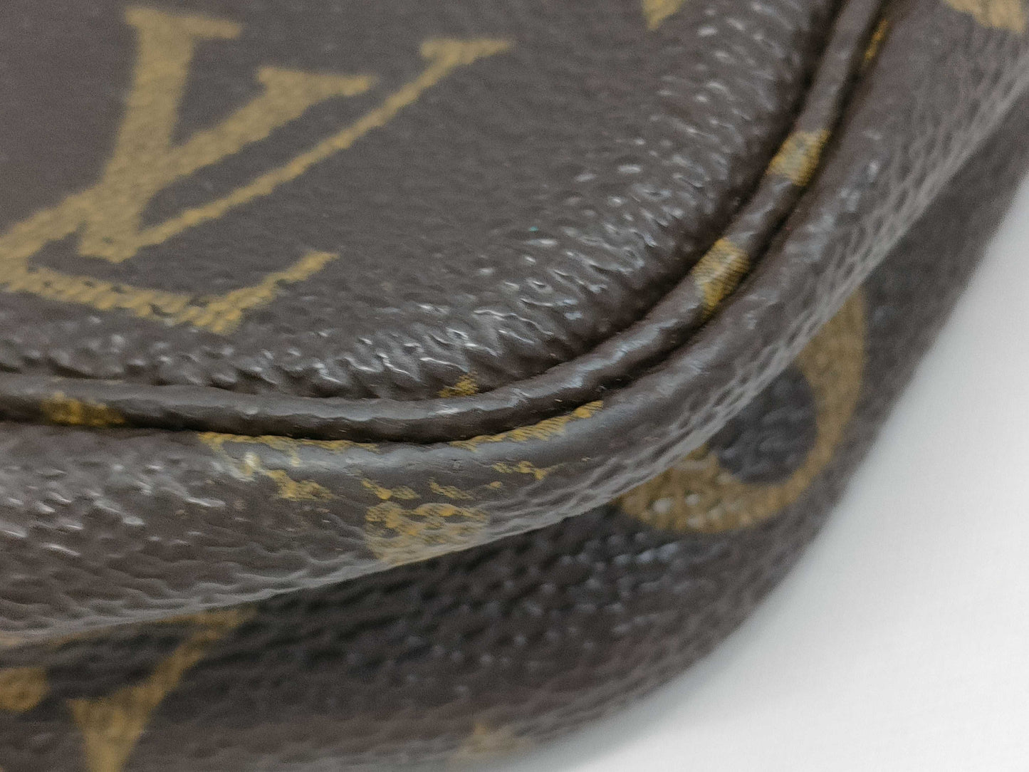 LOUIS VUITTON Monogram M40712 Pochette Accessoires Handbag
