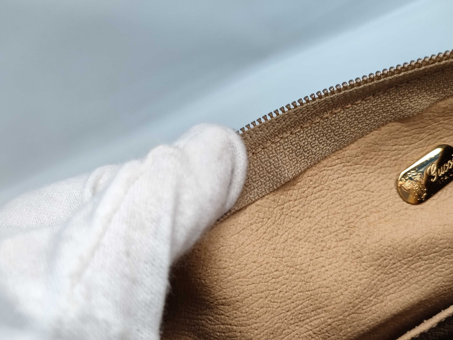 GUCCI Micro GG Pouch Pouch