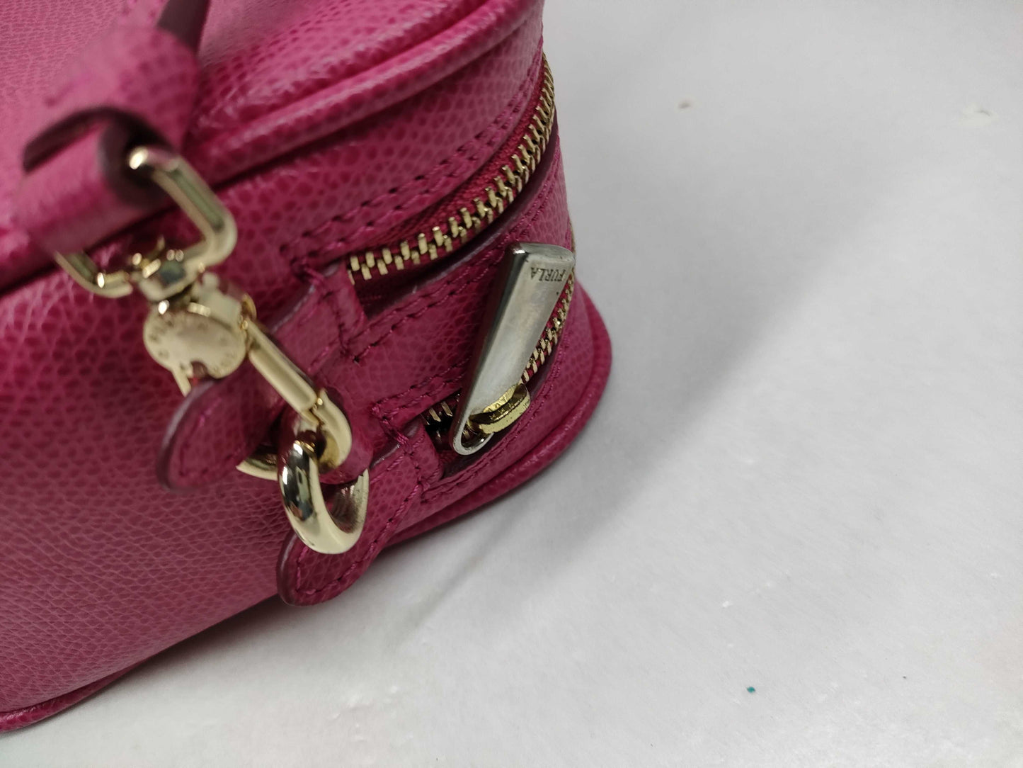 5 COACH bags, including Coach/Jimmy Choo shoulder bags