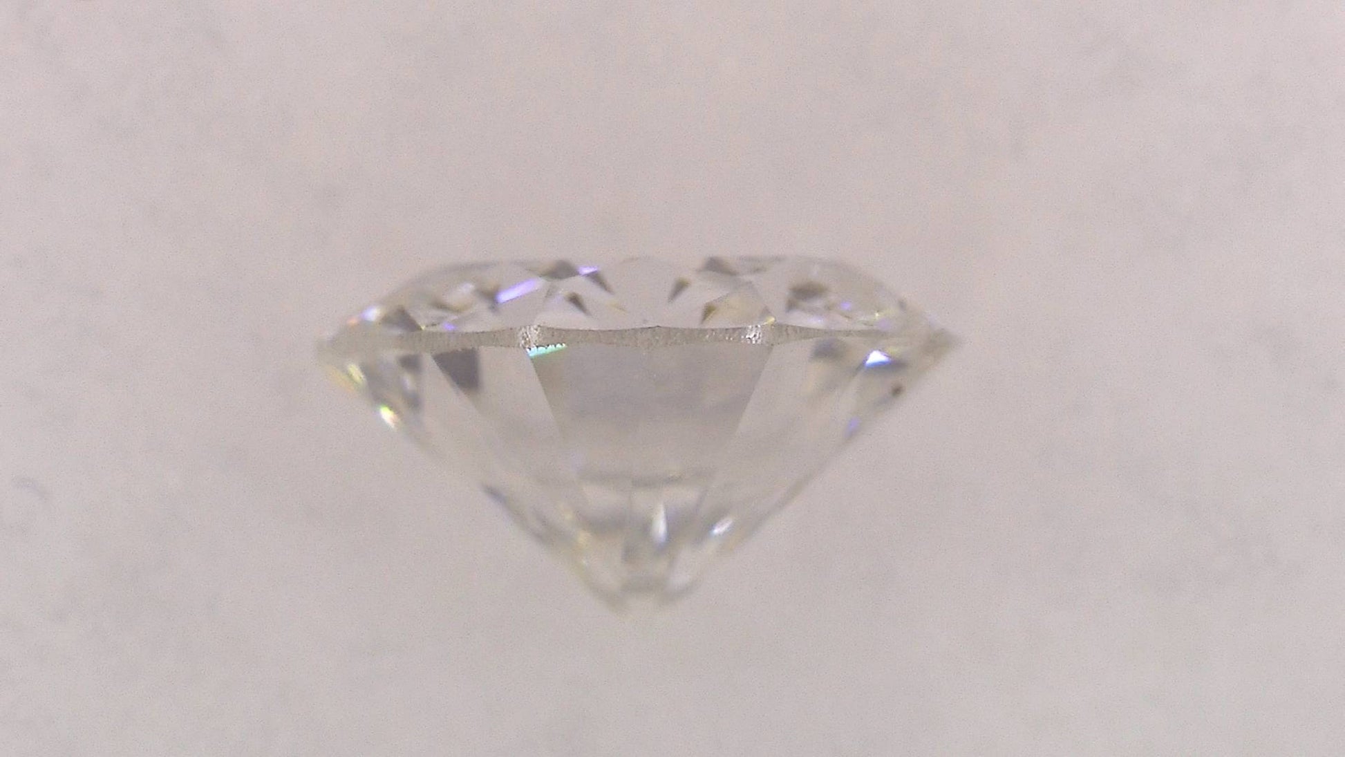 0.520ct G SI-2 VERY GOOD/GD/GD FAINT NATURAL 5.32-5.37X3.05mm Diamond Loose