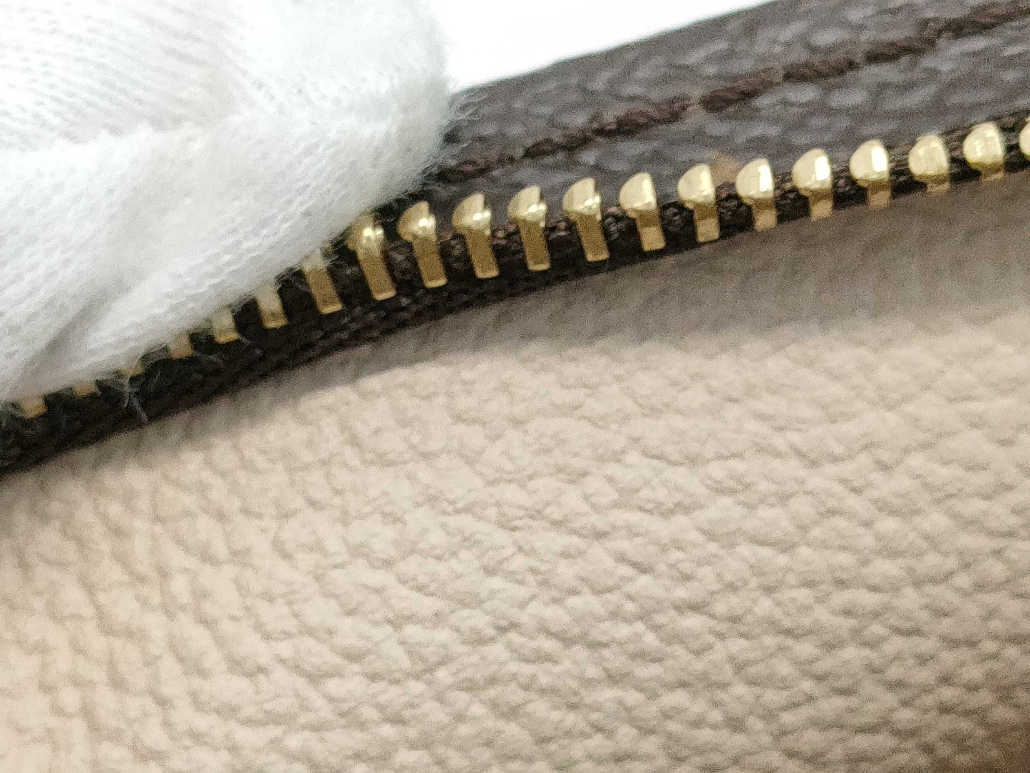 LOUIS VUITTON Monogram M47546 Poche Toilette 15 Pouch