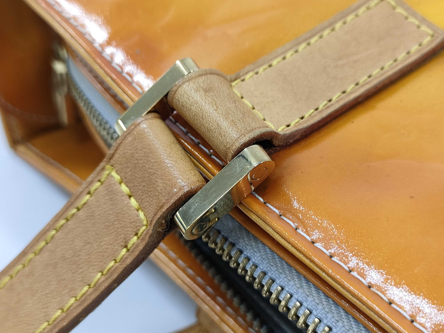 LOUIS VUITTON Vernis Columbus Tote Bag