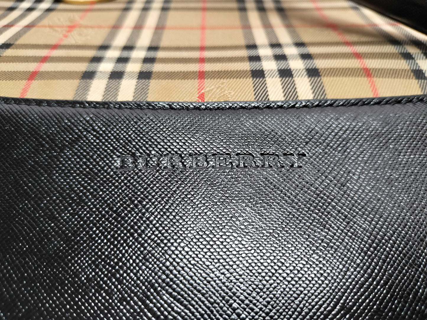 BURBERRY Nova Check Tote Bag with Stain