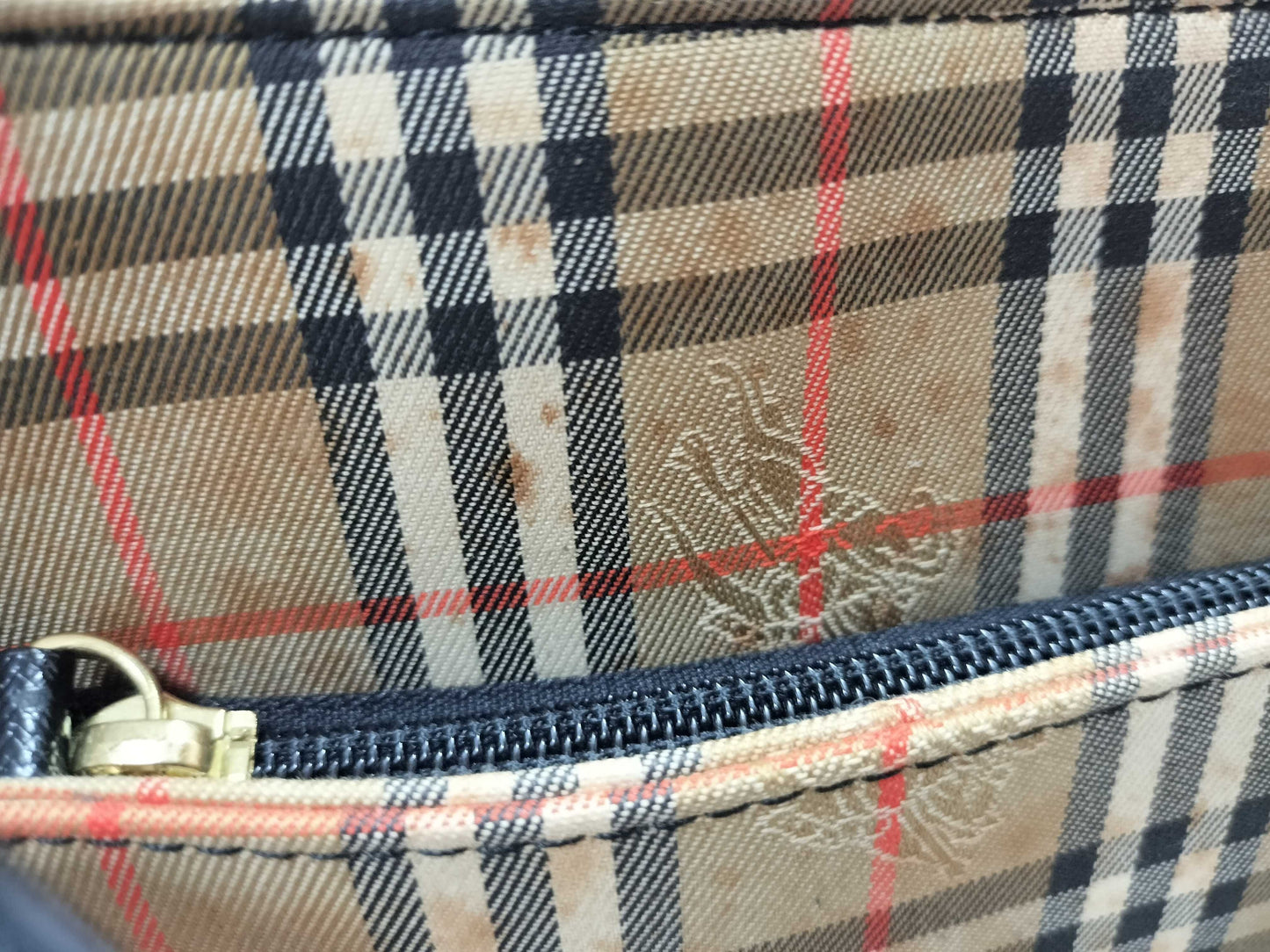BURBERRY Nova Check Tote Bag with Stain