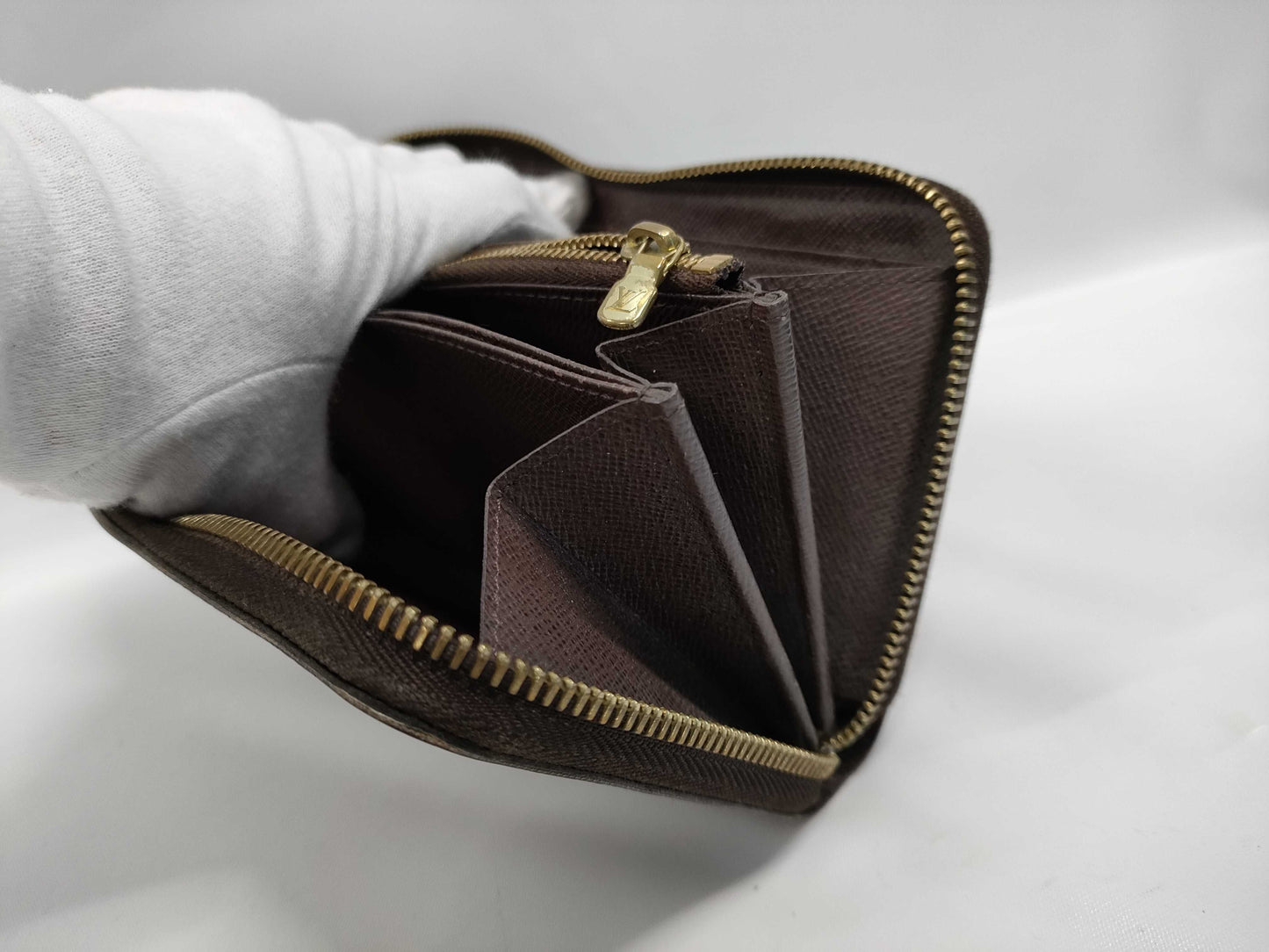 LOUIS VUITTON Damier Zippy Wallet Zipper Broken Wallet