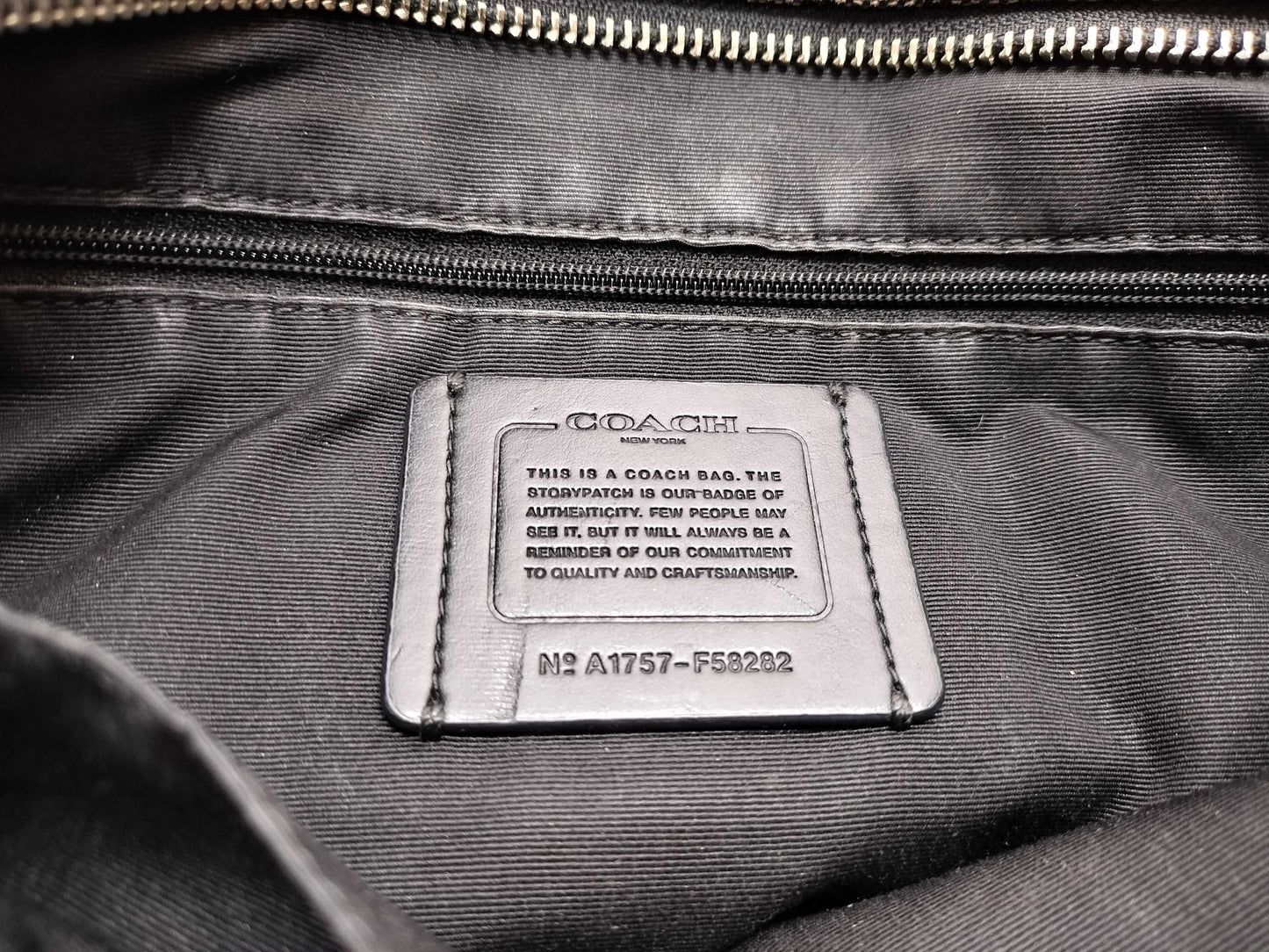 COACH F58282 Signature Canvas Tote Bag