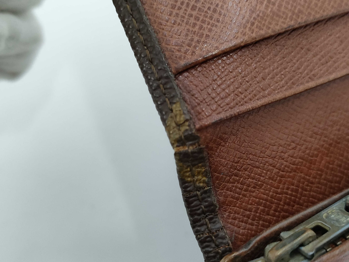 LOUIS VUITTON Monogram Compact Wallet/L-shaped Zipper Eclair Wallet