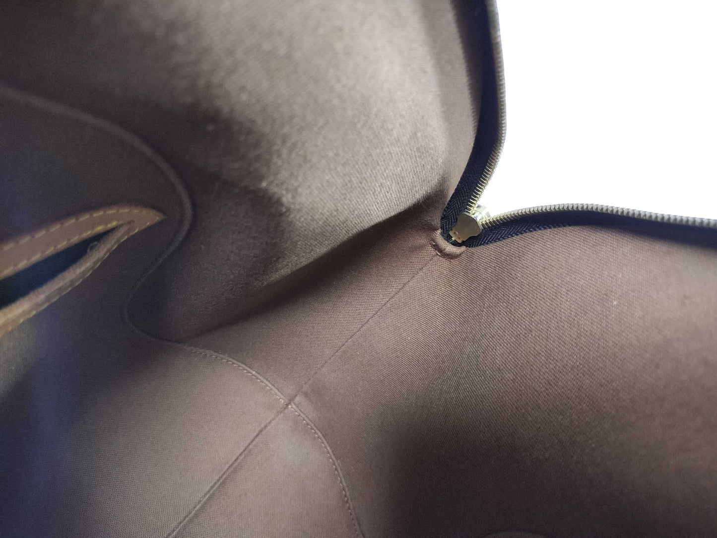 LOUIS VUITTON Monogram Ellipse Handbag