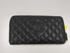 CHANEL Caviar Skin Round Wallet