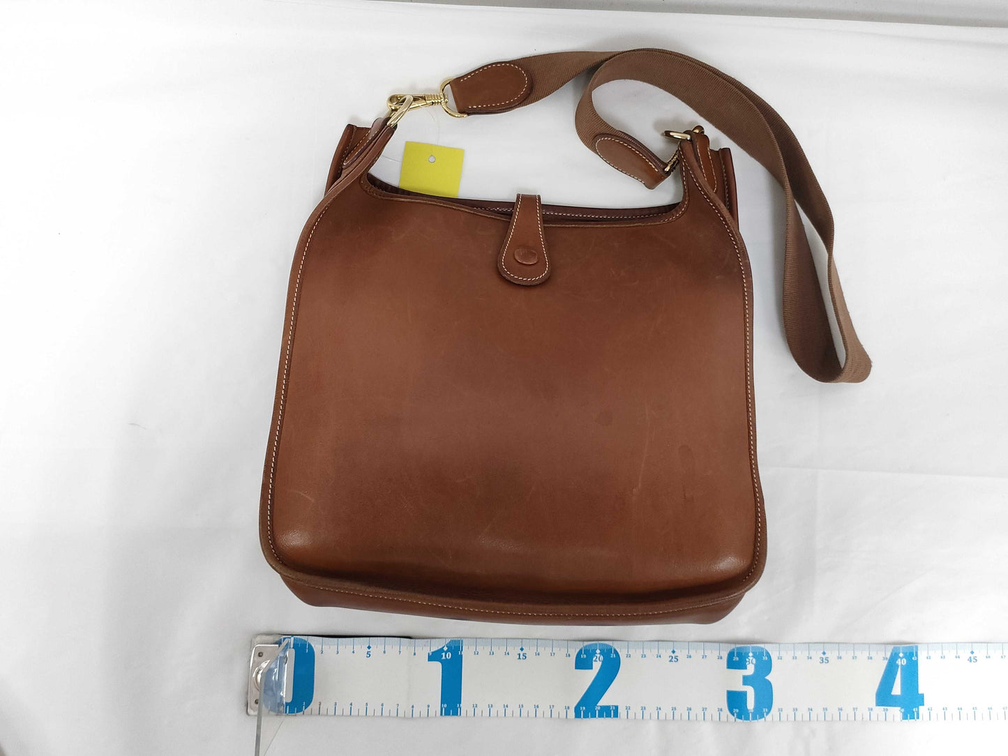 HERMES Evelyn IPM Vache Shoulder Bag