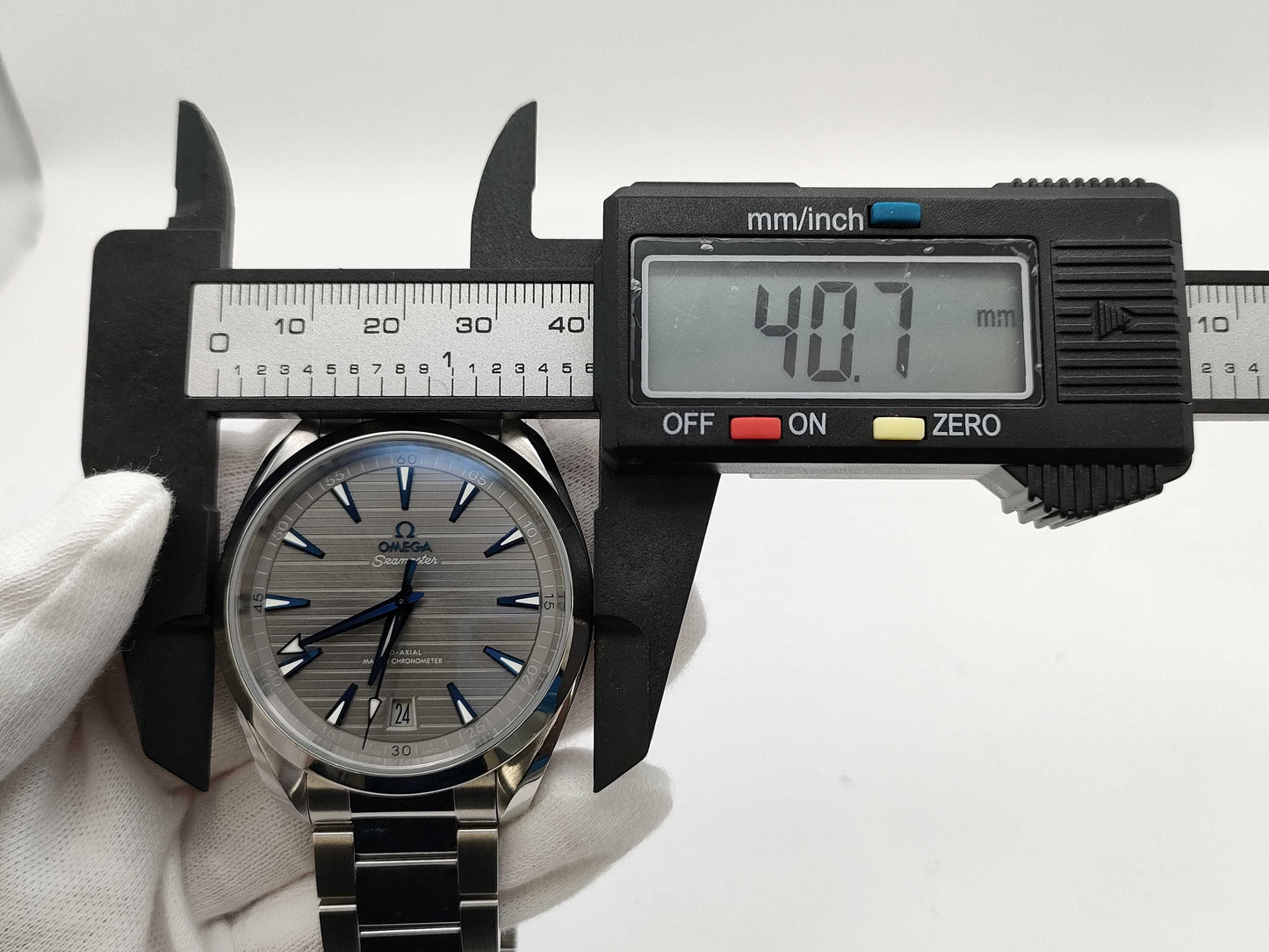 OMEGA 220.10.41.21.06.001 89160425 Automatic Men's Watch