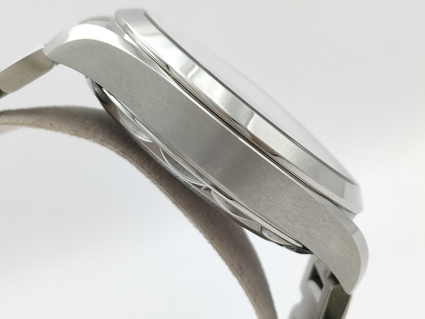 OMEGA 220.10.41.21.06.001 89160425 Automatic Men's Watch