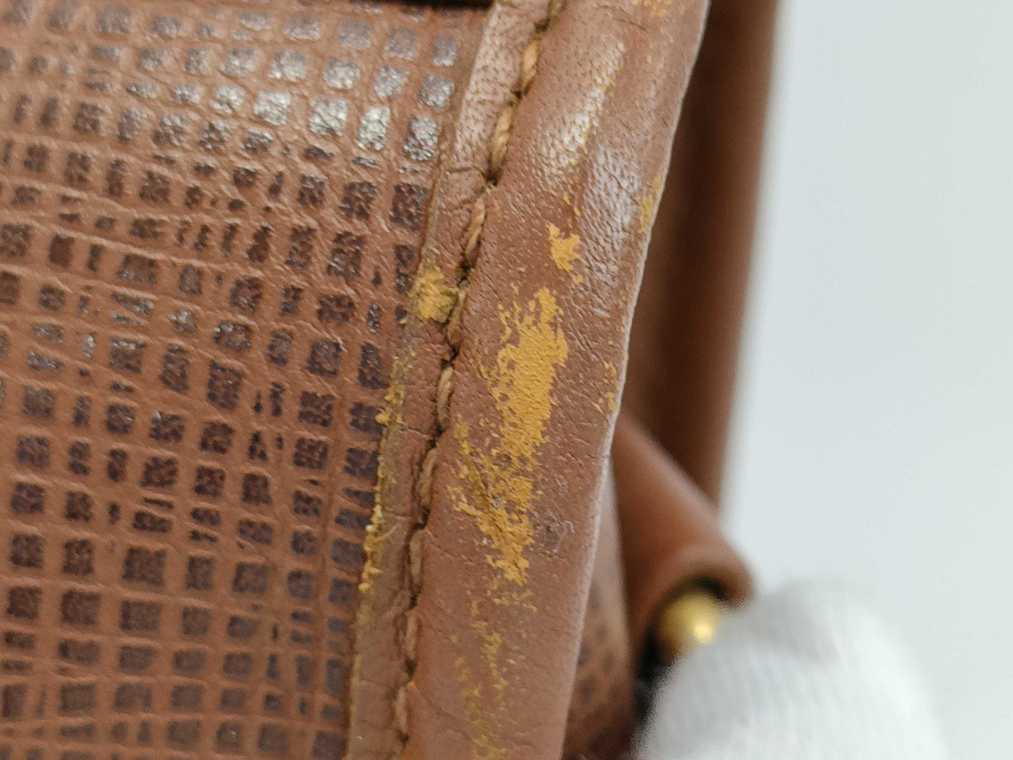 HUNTING WORLD Leather Handbag Brown Handbag