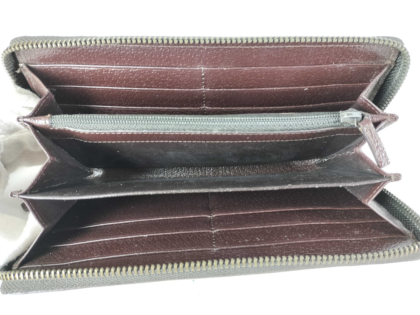 GUCCI GG Canvas Round Long Wallet