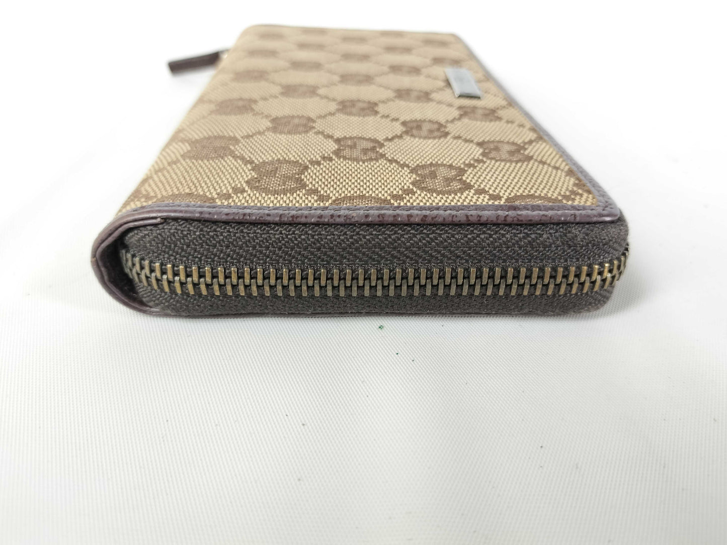 GUCCI GG Canvas Round Long Wallet
