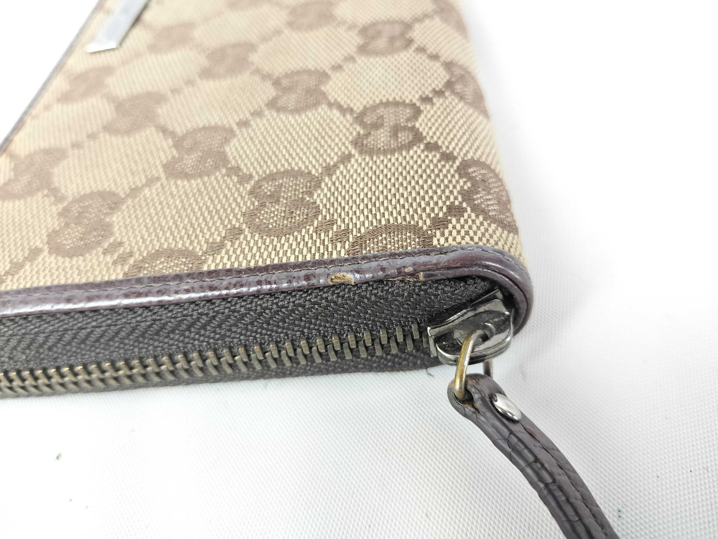 GUCCI GG Canvas Round Long Wallet