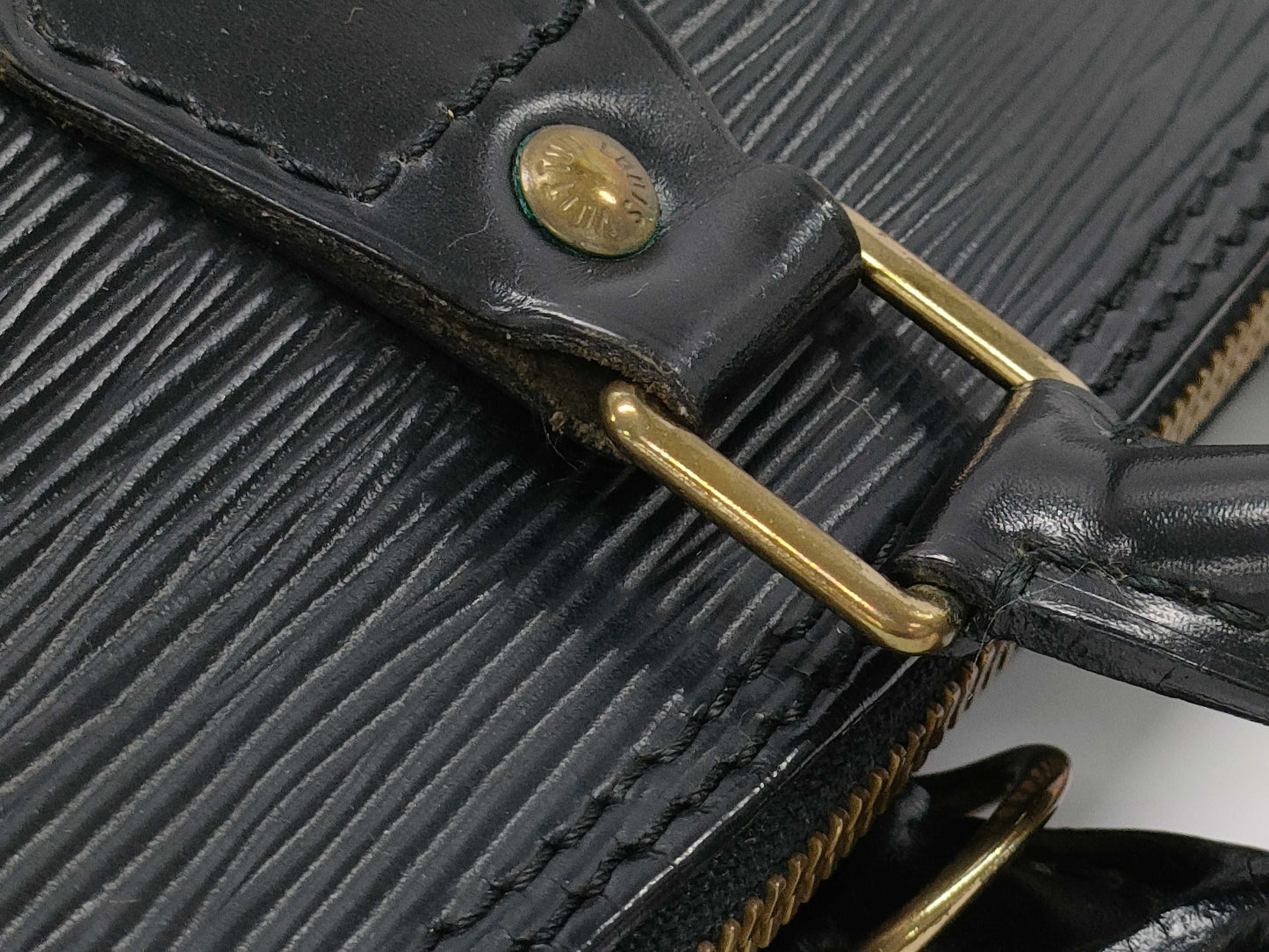 LOUIS VUITTON Epi Alma MM Handbag