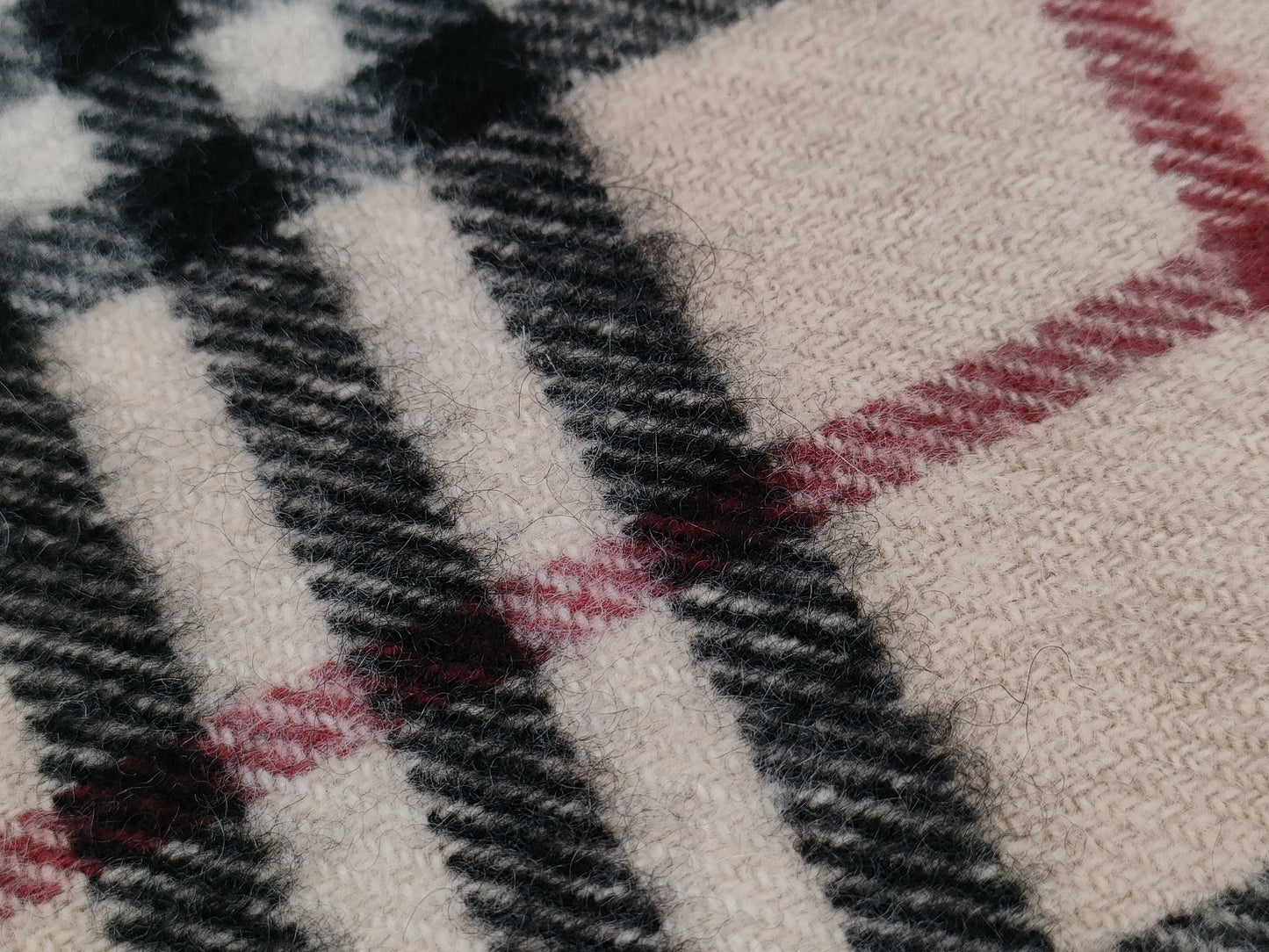 BURBERRY Nova Check Scarf