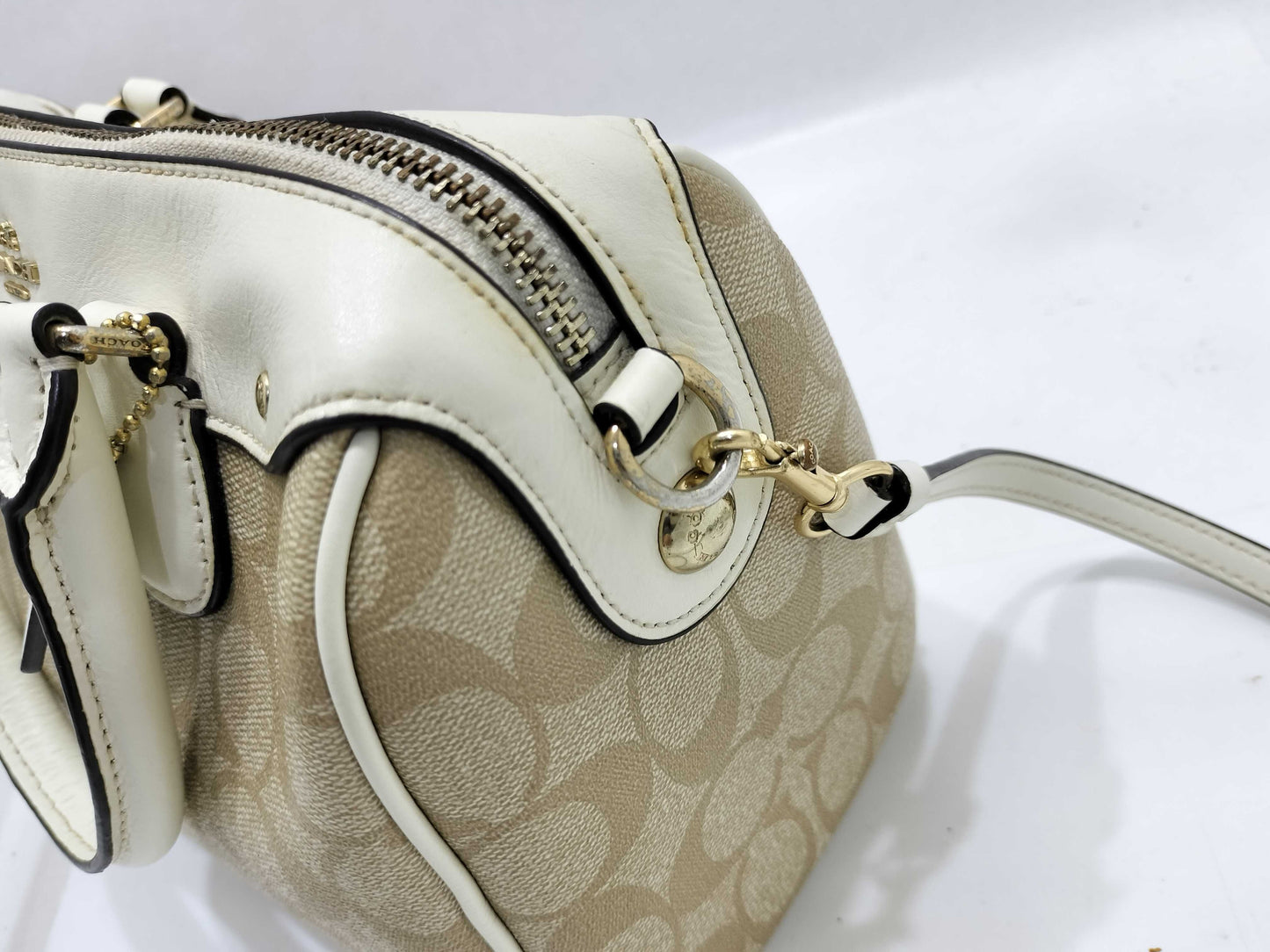 COACH Signature F58312 2-way handbag
