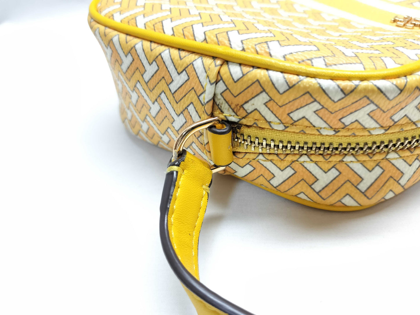 COACH Signature F29210 PVC / Tory Burch PVC Shoulder Bag *2 Shoulder Bags