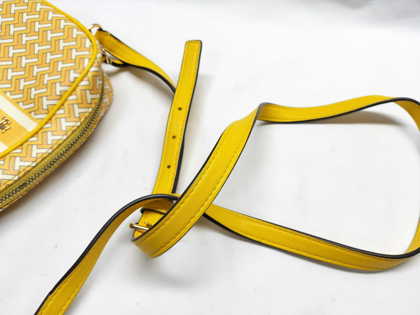 COACH Signature F29210 PVC / Tory Burch PVC Shoulder Bag *2 Shoulder Bags