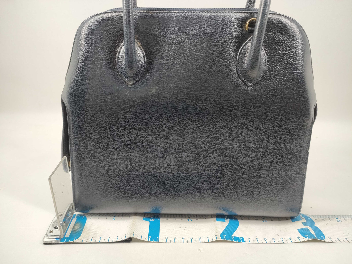 Salvatore Ferragamo Gancini Leather Handbag/Suitable for Scratch Resistance