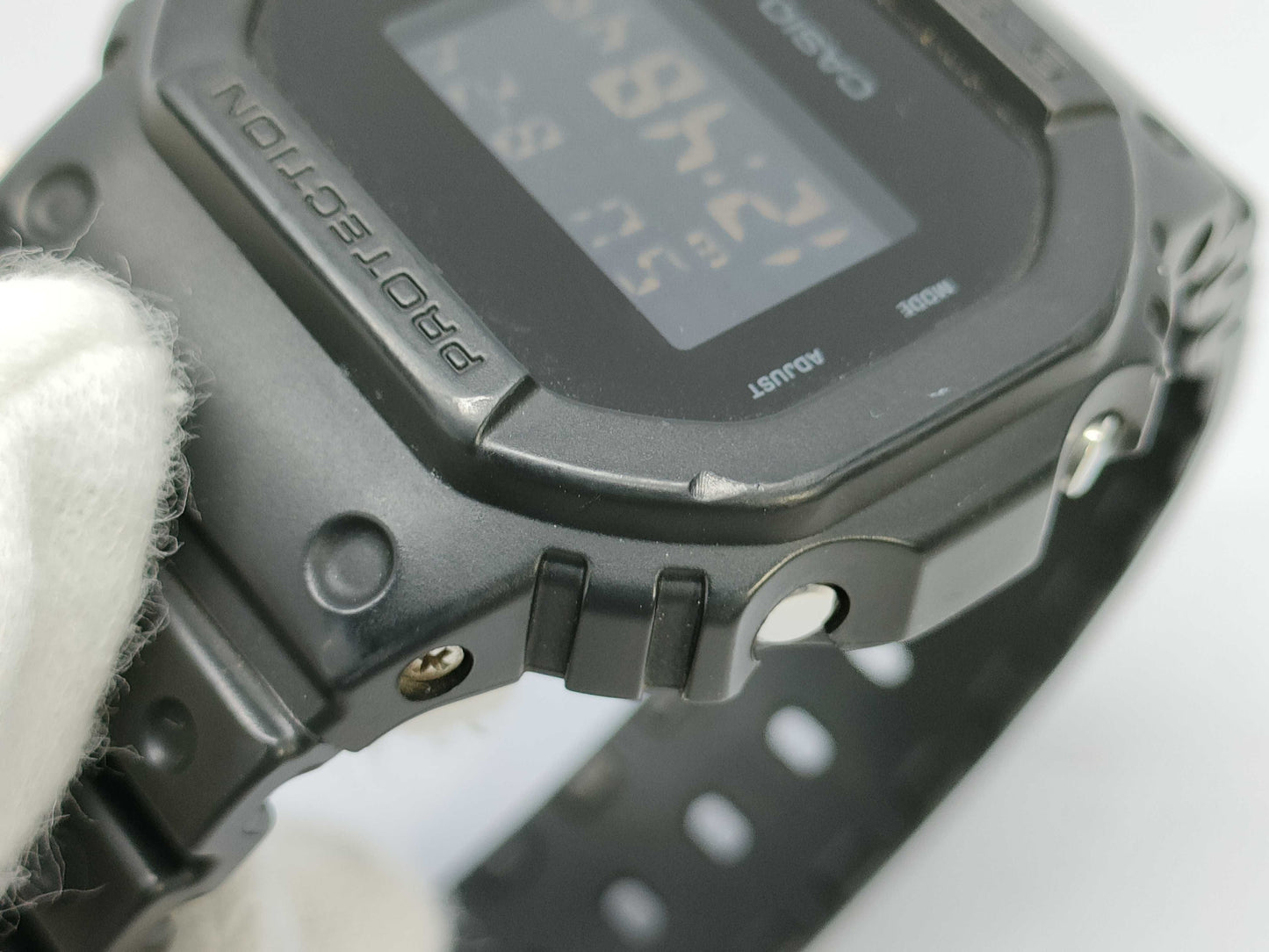 CASIO DW-5600BB Men's Watch