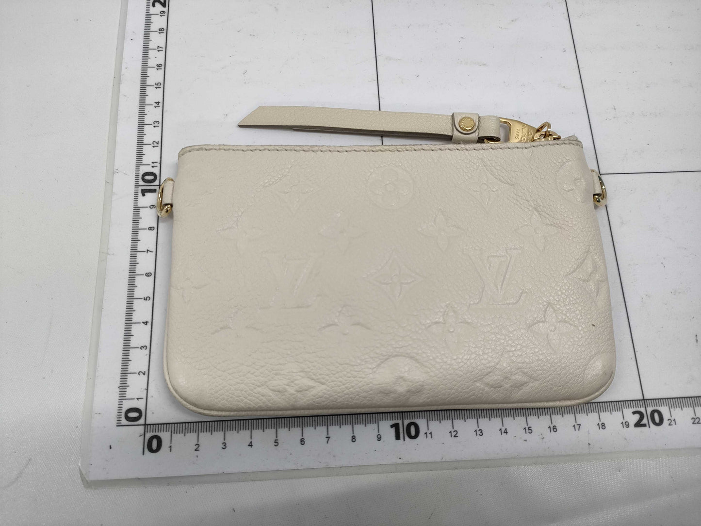 LOUIS VUITTON Empreinte accessory pouch