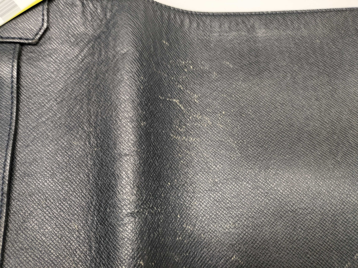 LOUIS VUITTON BA4089 Taiga Roman Shoulder Bag