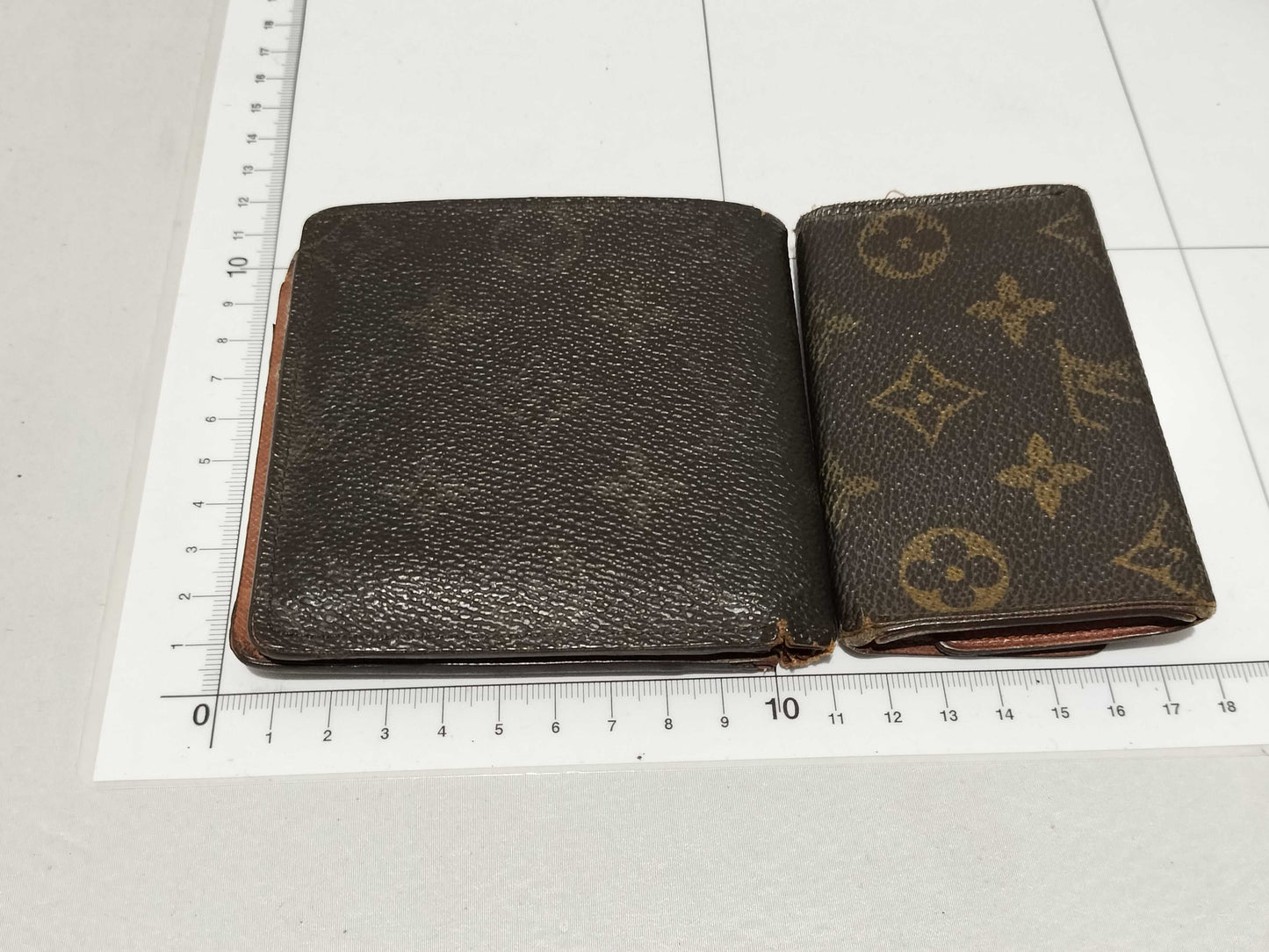 LOUIS VUITTON Monogram Wallet and Key Case