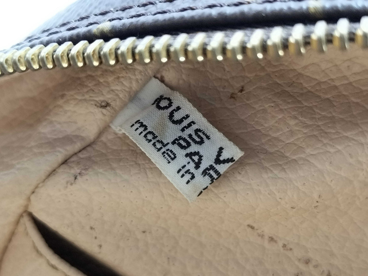 LOUIS VUITTON NO. 0991 Monogram Truest Wallet 28 M47522 Pouch