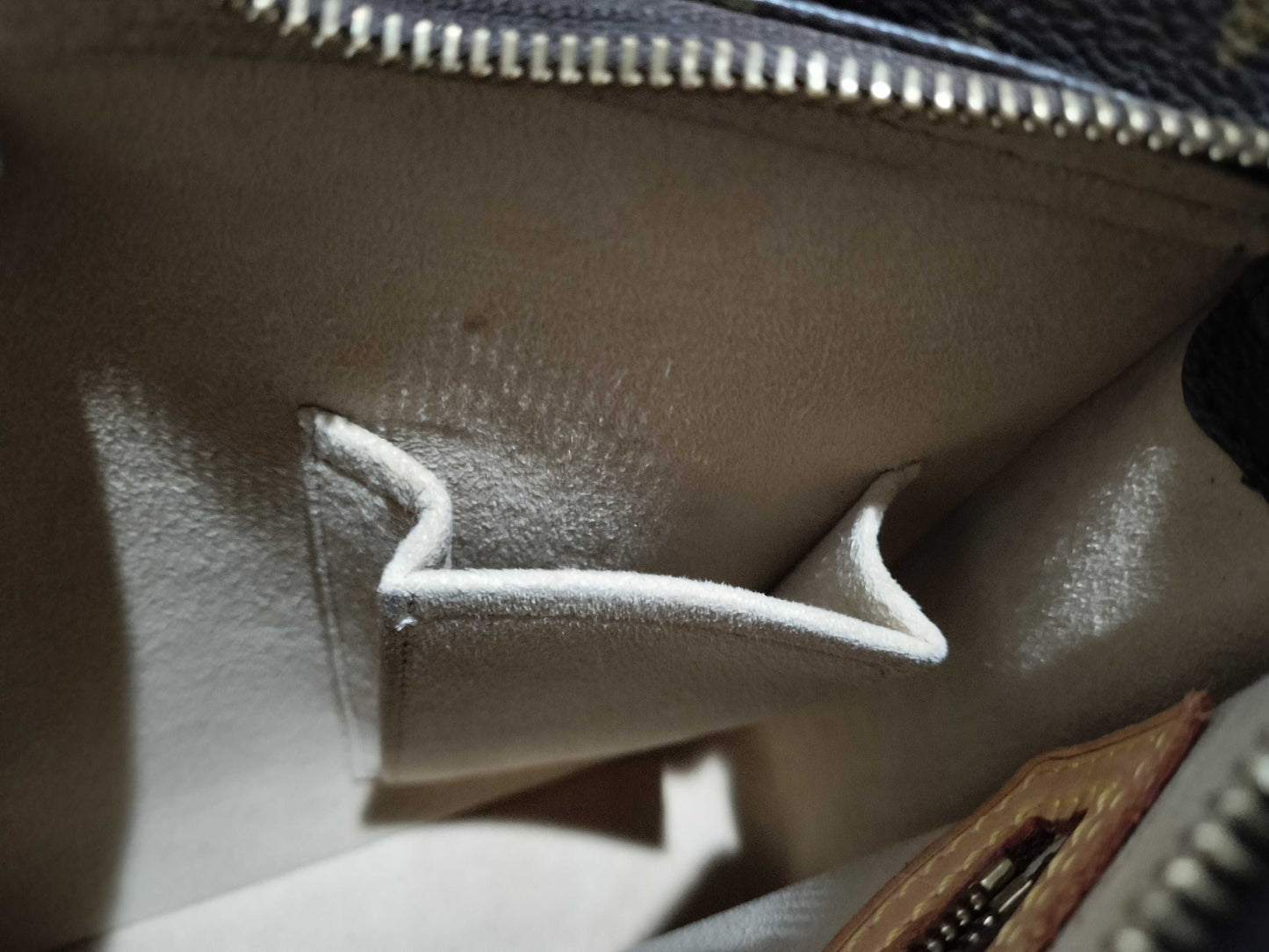 LOUIS VUITTON RFID Unverified FL0052 Monogram Looping MM Shoulder Bag