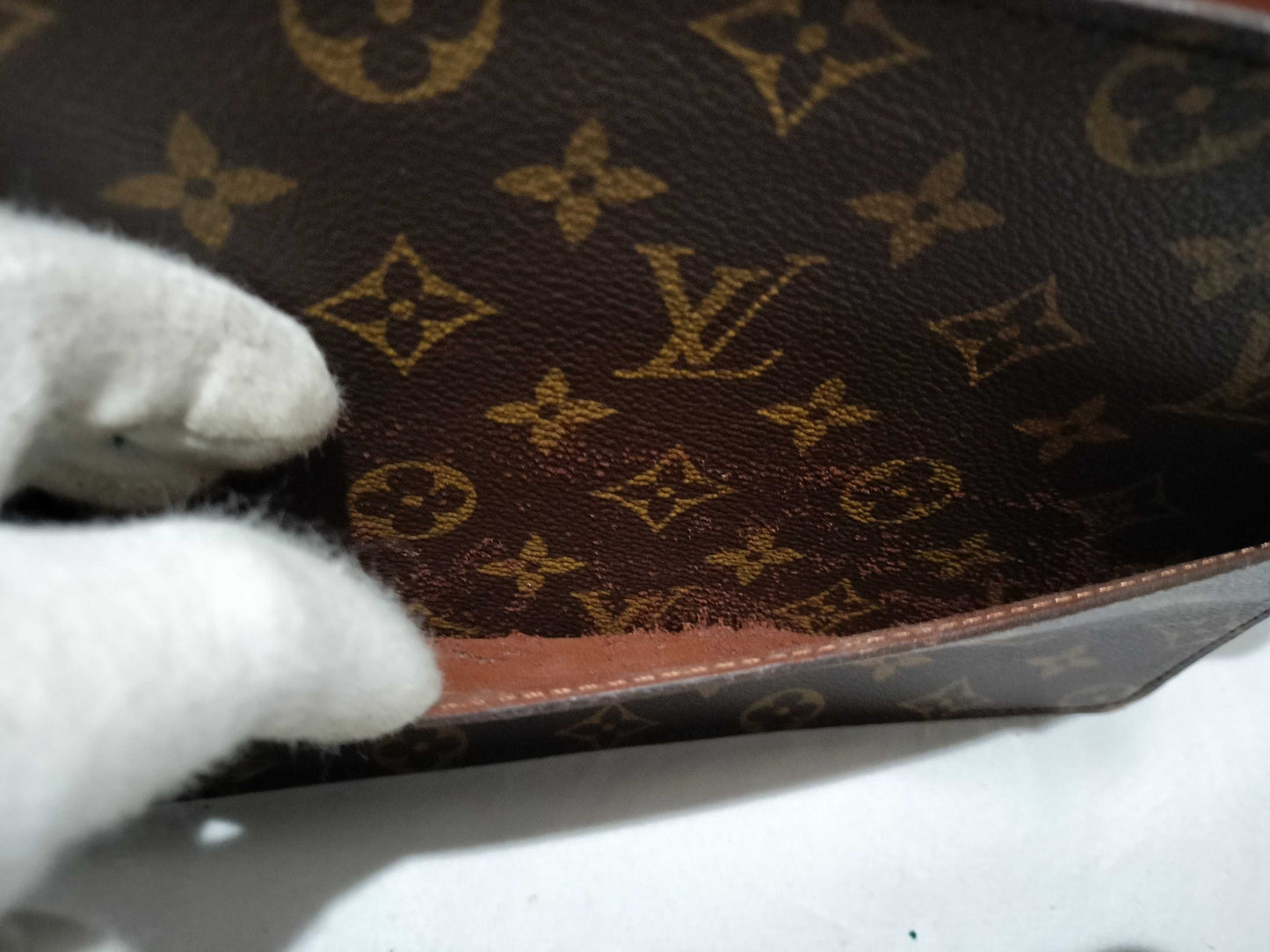 LOUIS VUITTON RFID Unverifiable Serial Number Unverifiable Monogram Pochette Homme Second Bag